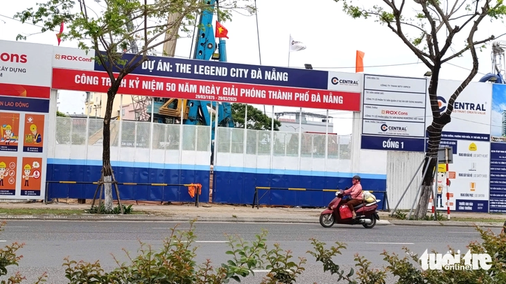 The Legend City đã có đầy đủ giấy phép với tổng vốn đầu tư xây dựng nhà ở 2.352 tỉ đồng, được huy động vốn 75% (1.764 tỉ đồng).