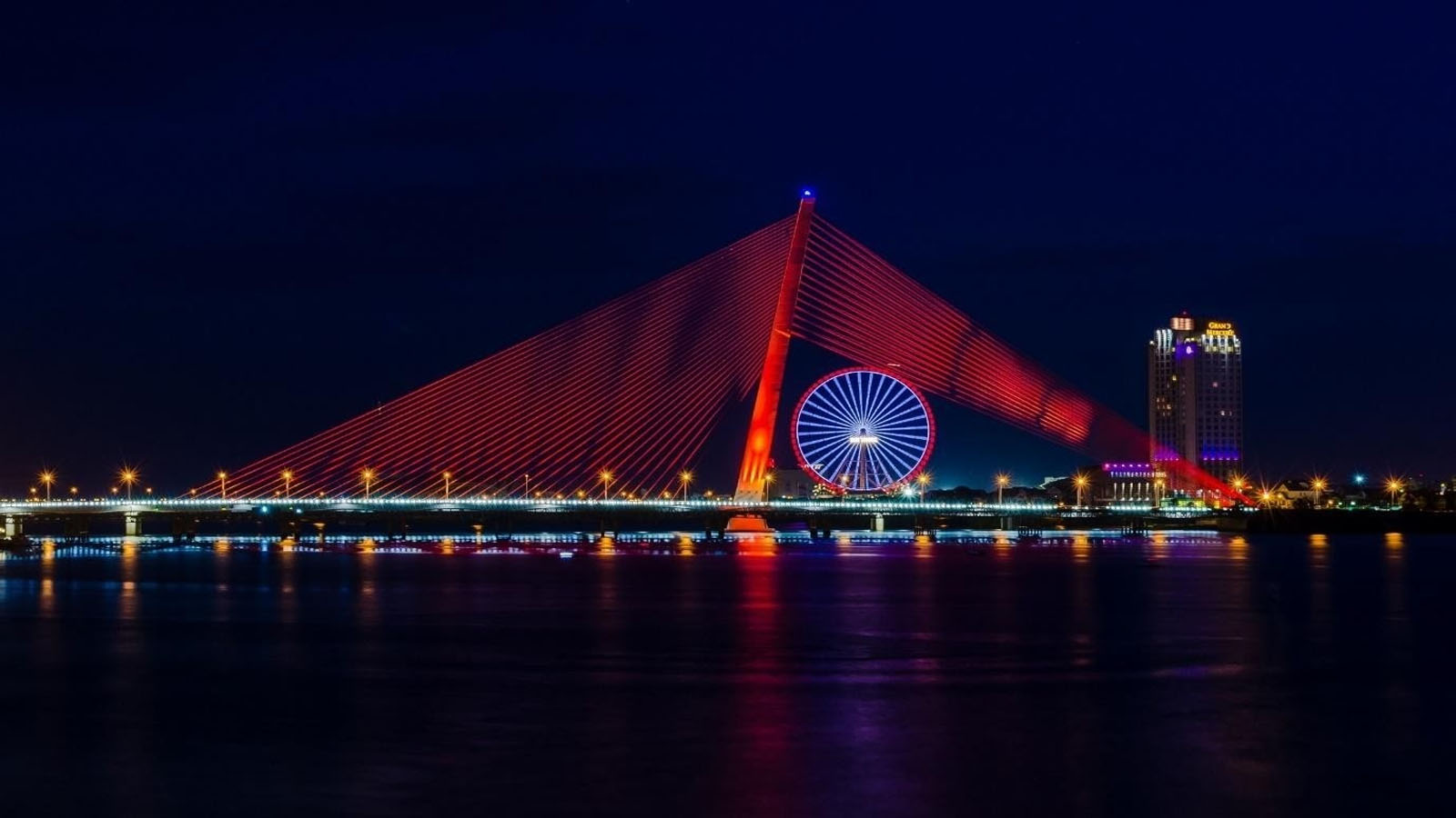 Cầu Trần thị Lý cùng hàng loạt công trình hạ tầng khác đã góp phần phục hồi thị trường BĐS Đà Nẵng