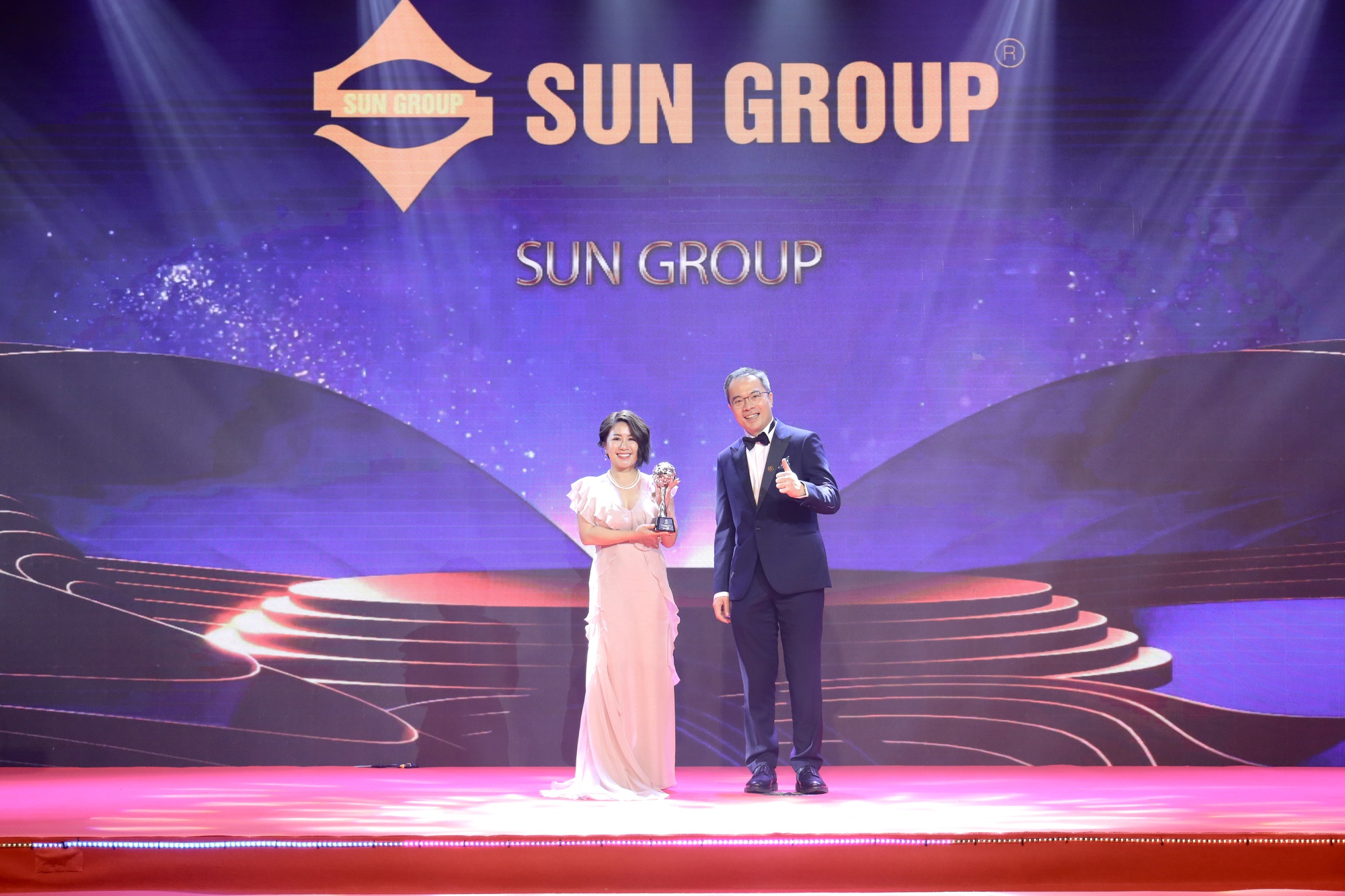 Sun Group lập cú đúp “Doanh nghiệp xuất sắc” và "Thương hiệu truyền cảm hứng” châu Á 2022