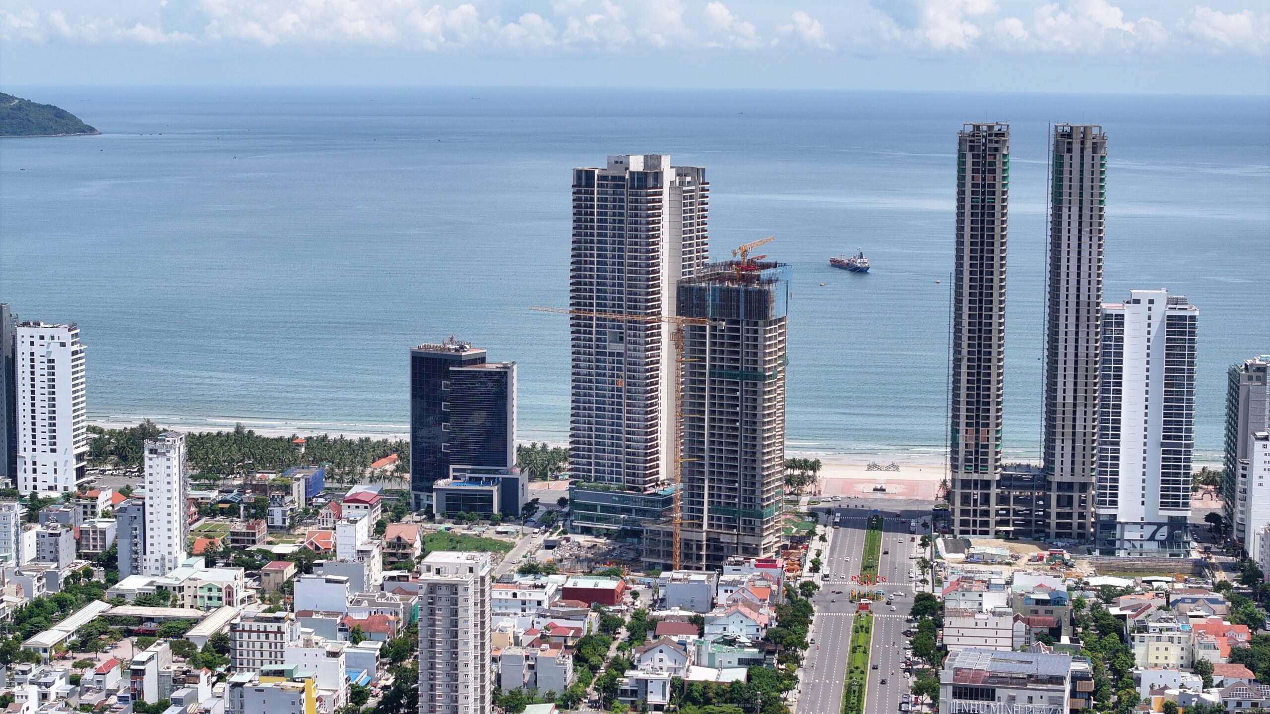 Quảng cảnh 360 xung quanh Soleil Ánh Dương