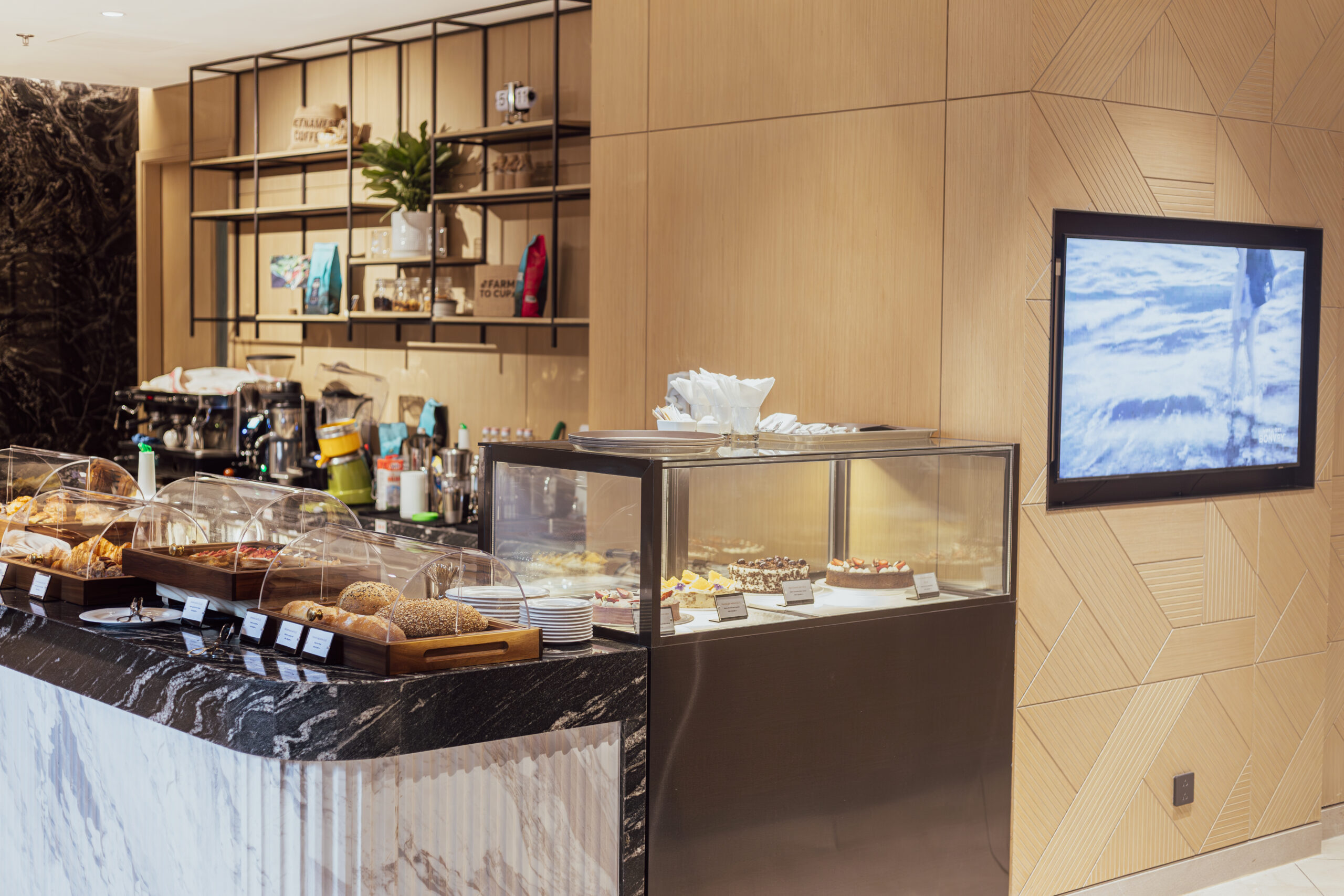 _Z9A5317-Enhanced-NR