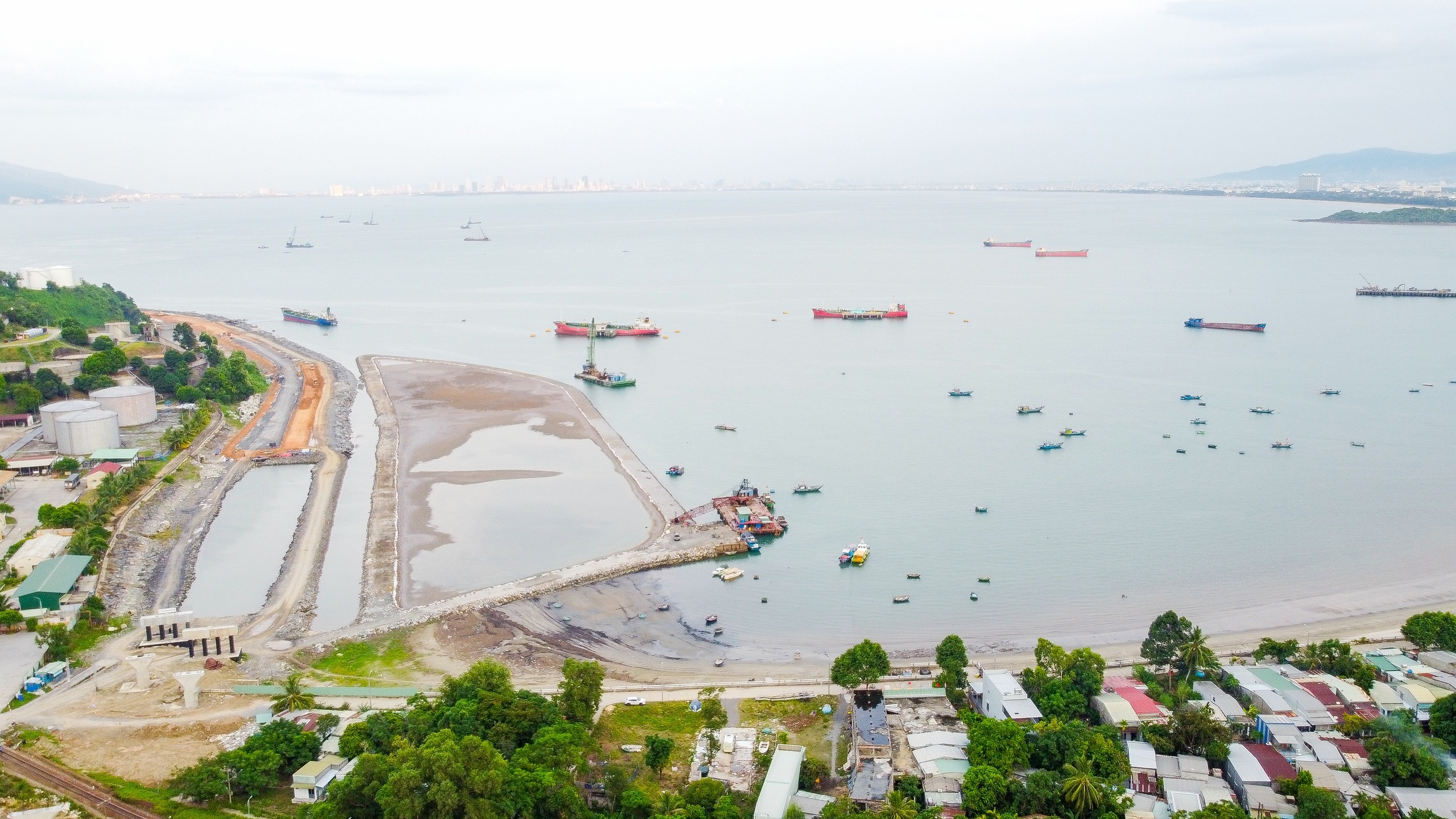 Khu thương mại tự do gắn liền với cảng Liên Chiểu