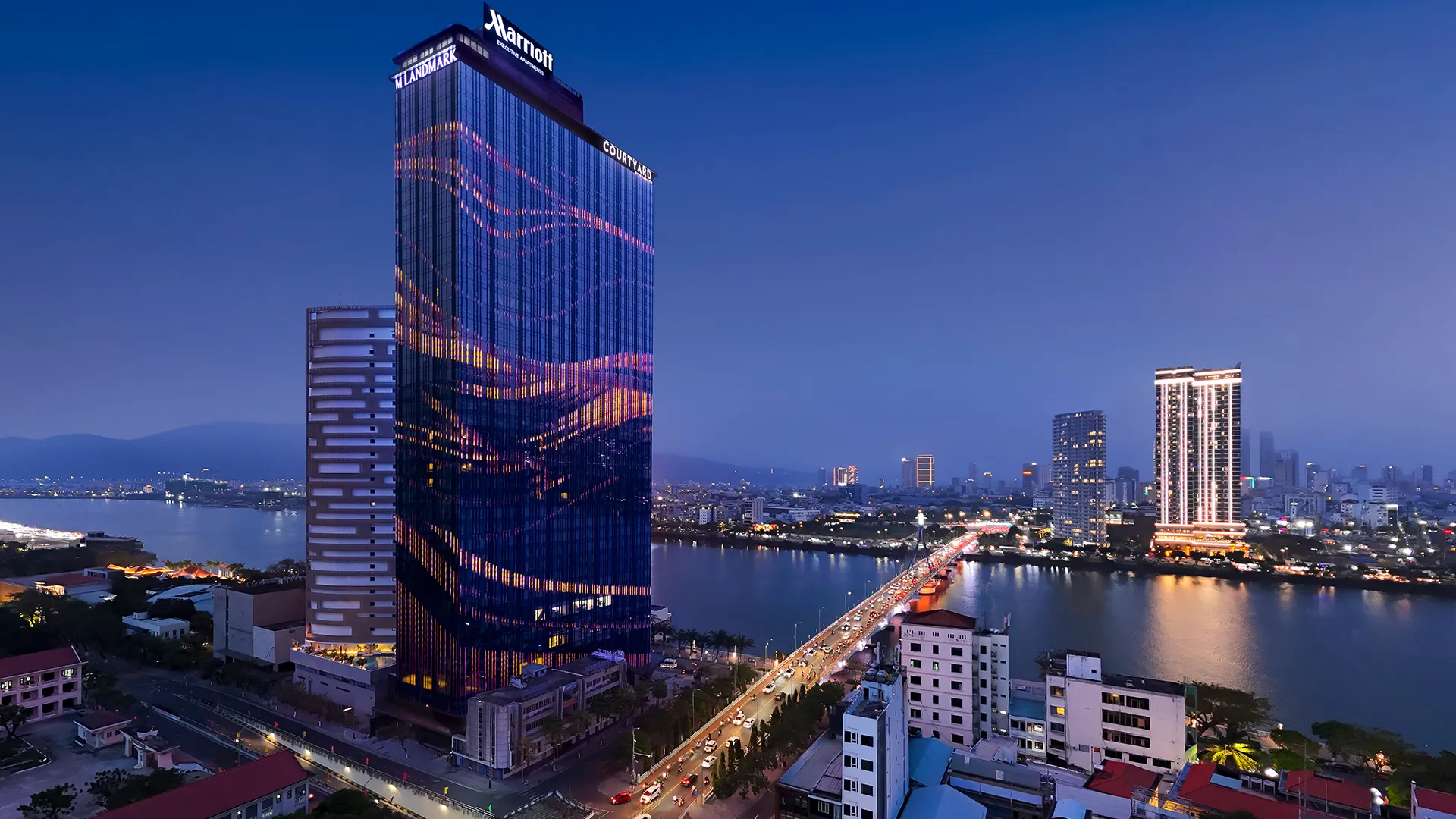 quang cảnh M Landmark