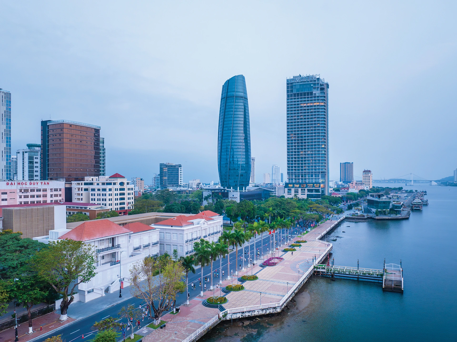 Quận Hải Châu là nơi tập trung rất nhiều dự án căn hộ cao cấp tại Đà Nẵng